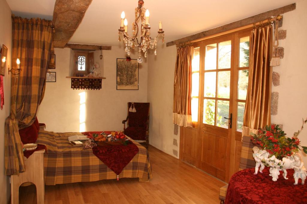 Manoir De La Branche Bed & Breakfast Maen Roch Bagian luar foto
