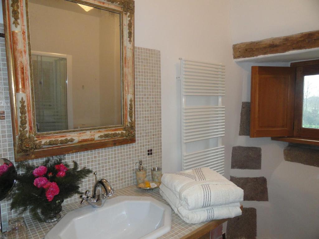 Manoir De La Branche Bed & Breakfast Maen Roch Bagian luar foto