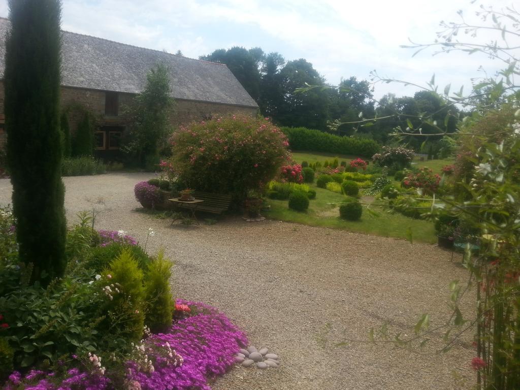 Manoir De La Branche Bed & Breakfast Maen Roch Bagian luar foto