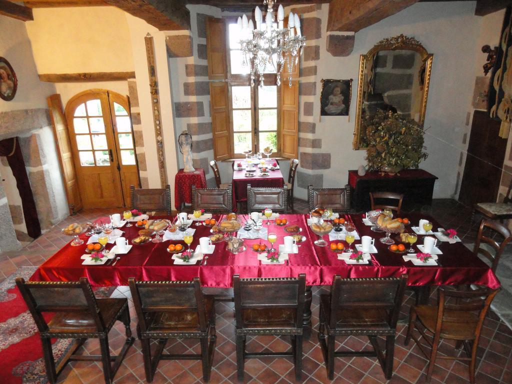 Manoir De La Branche Bed & Breakfast Maen Roch Bagian luar foto