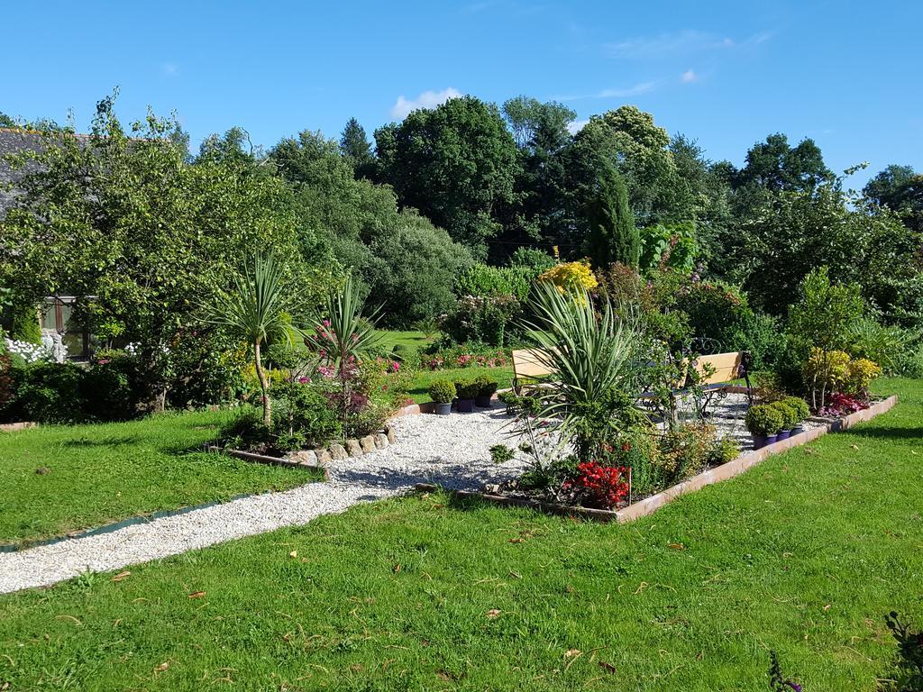 Manoir De La Branche Bed & Breakfast Maen Roch Bagian luar foto
